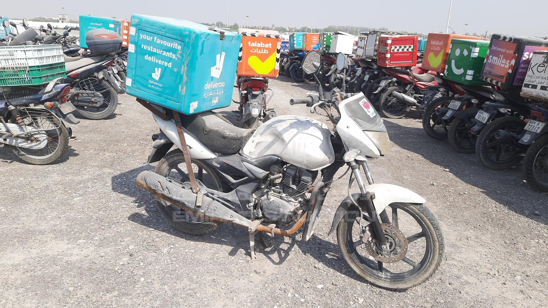 2016 HONDA UNICORN VIN: ME4KC09MLG8110862