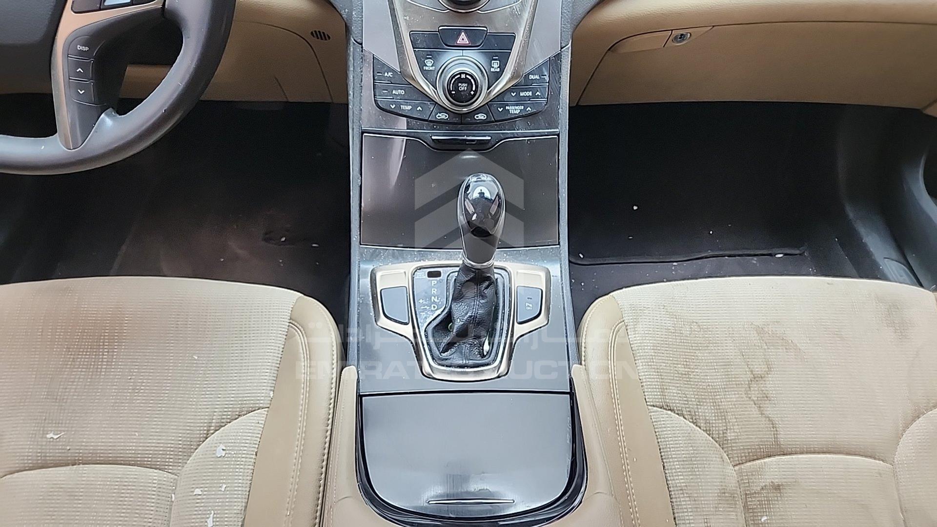 2014 HYUNDAI AZERA VIN: KMHFG41B0EA295725