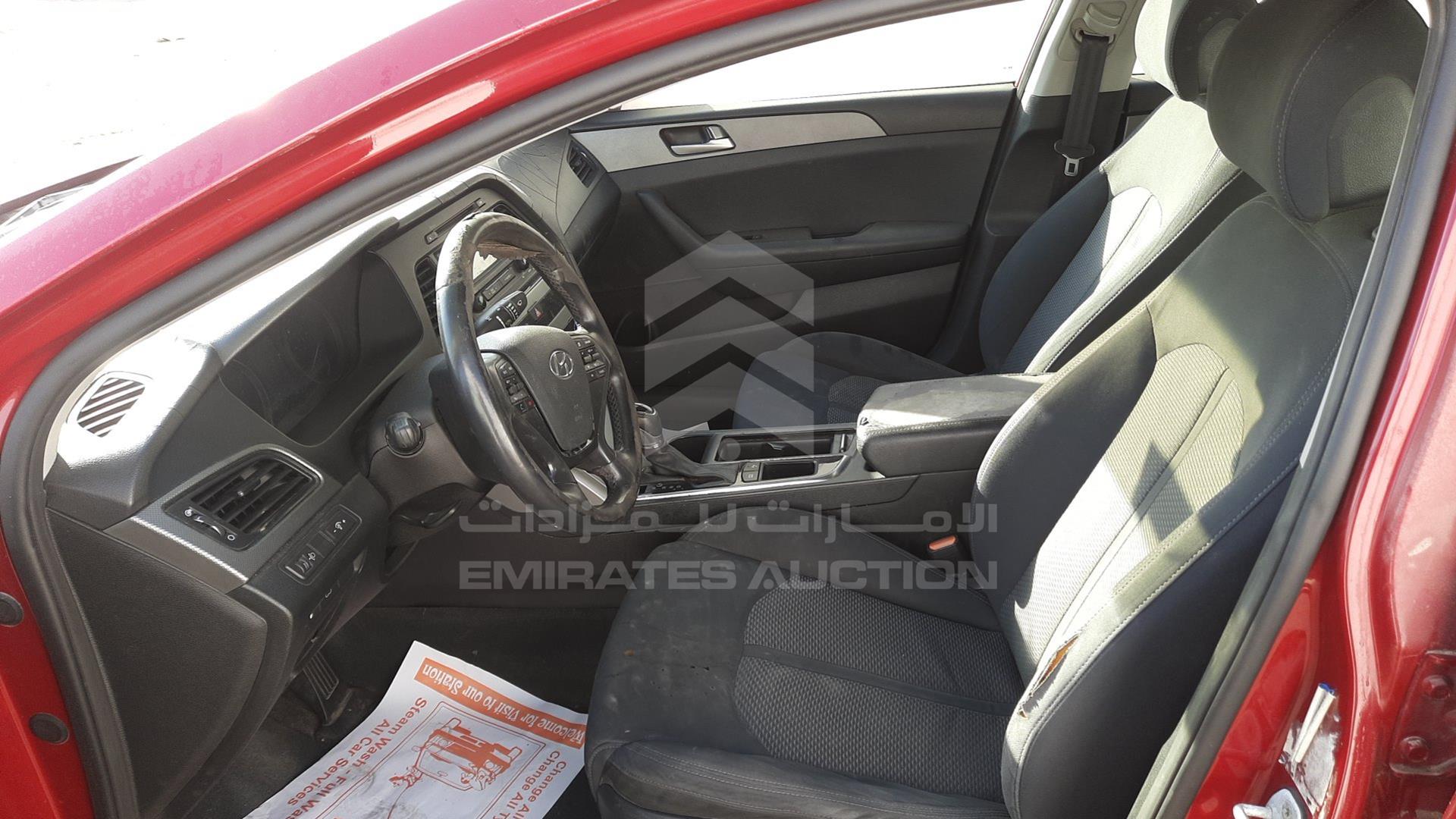 2015 HYUNDAI SONATA VIN: KMHE241G2FA028352