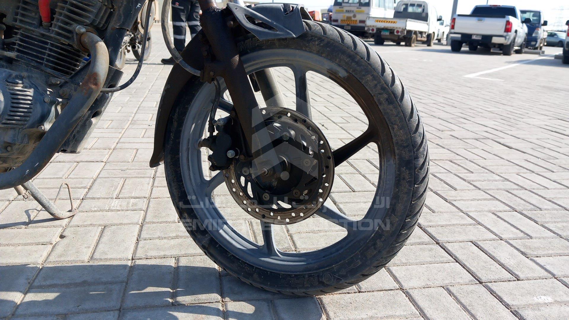 0 HONDA UNICORN VIN: ME4KC2068H8004430