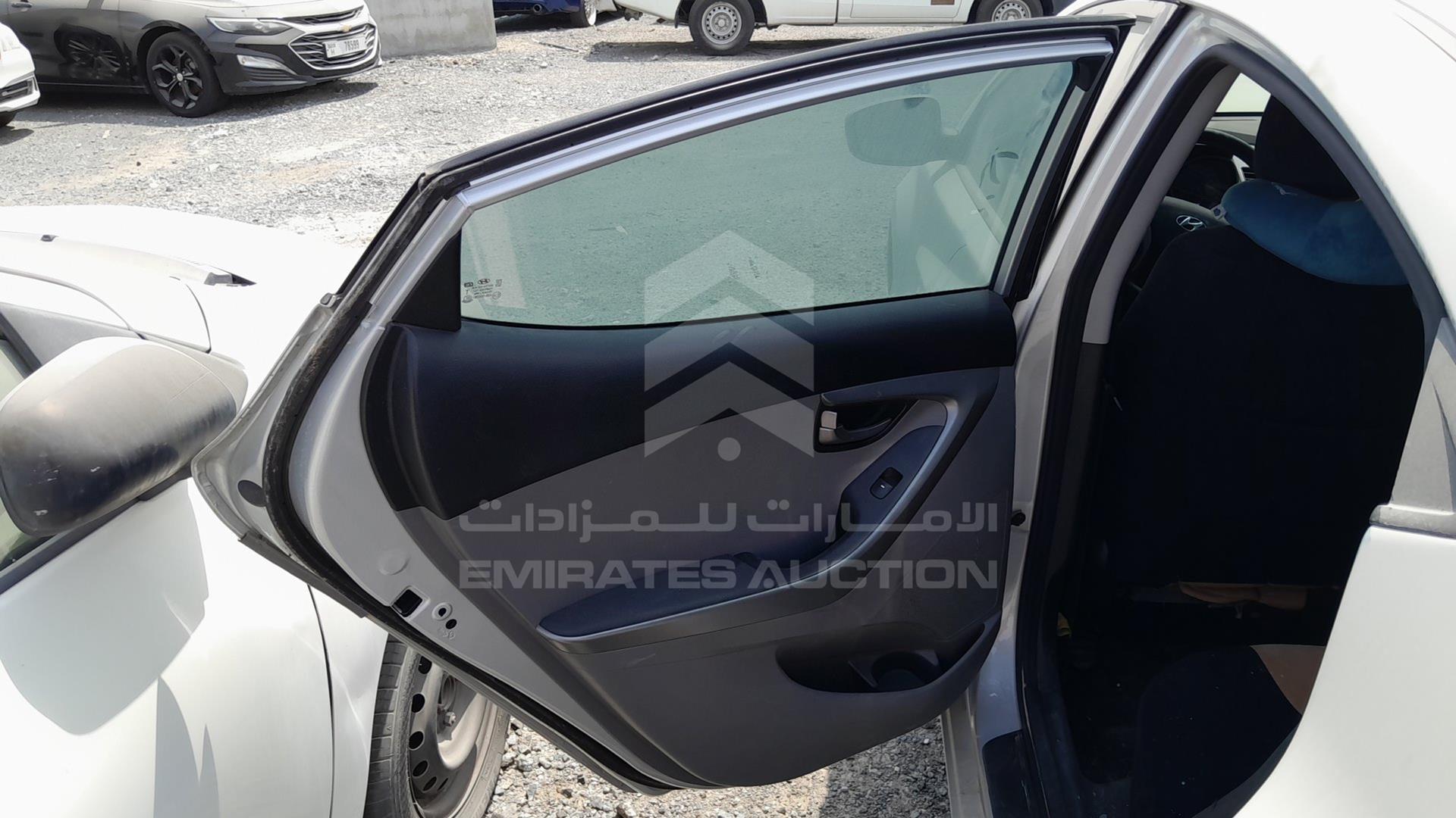 2015 HYUNDAI ELANTRA VIN: KMHDG41E5FU203526