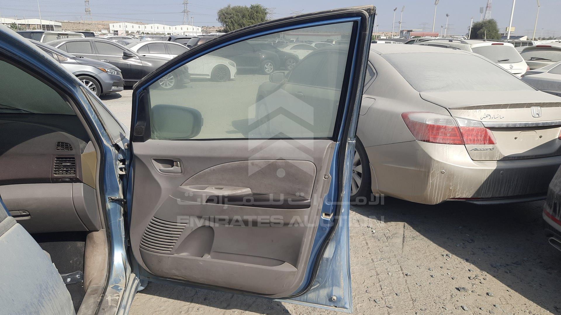 2005 MITSUBISHI GRANDIS VIN: JMYLRNA4W5Z703587