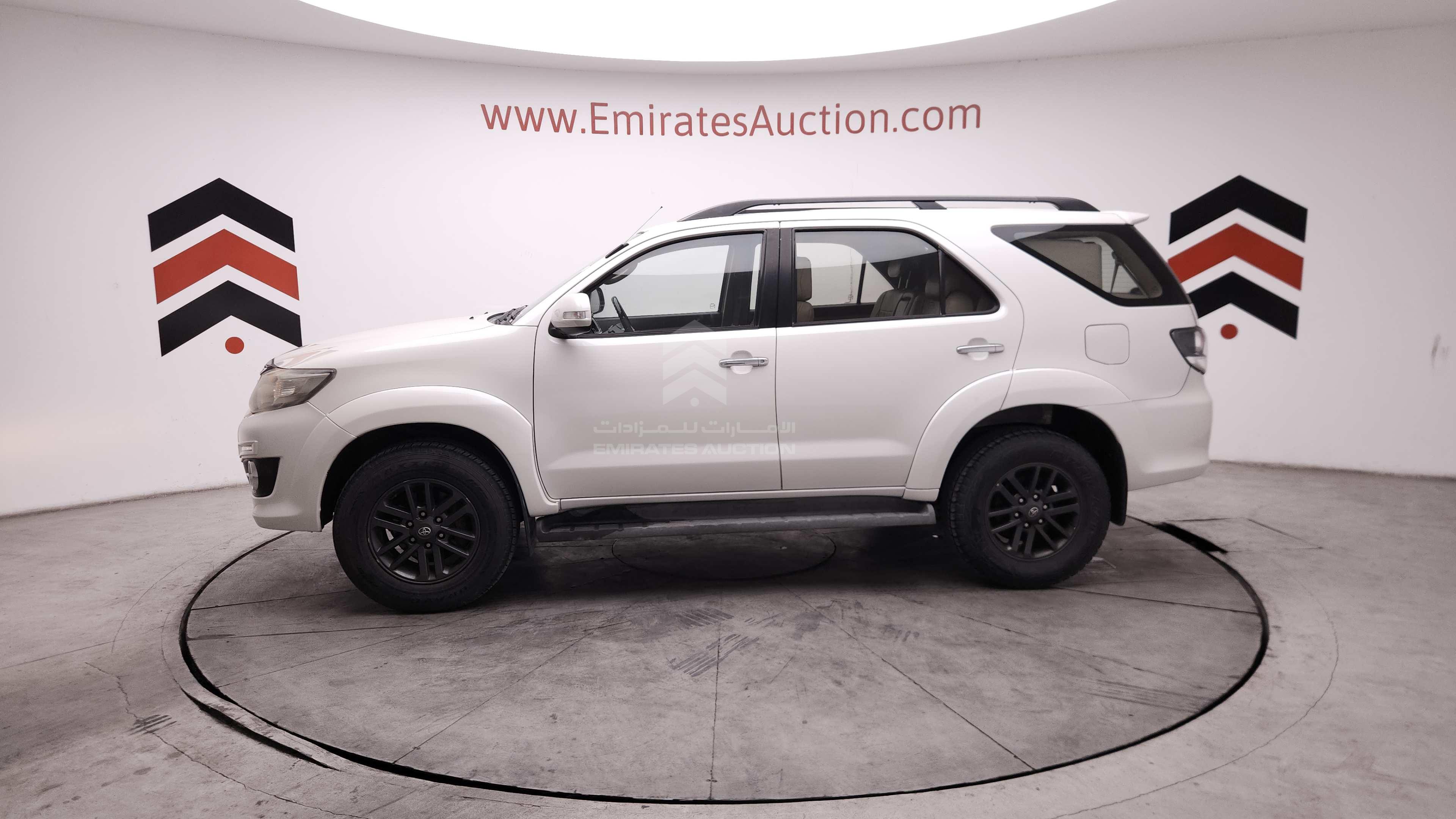MHFYU59G0F7042614 - 2015 Toyota Fortuner - #504127