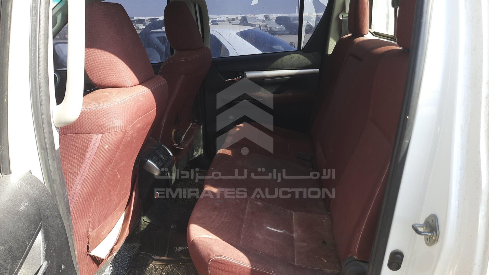 2016 TOYOTA HILUX VIN: MR0HX8CD8G1356830