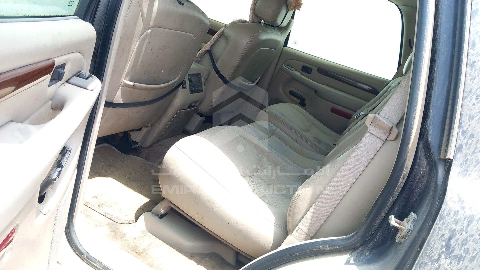 2004 CADILLAC ESCALADE VIN: 1GYEK63N84R291868