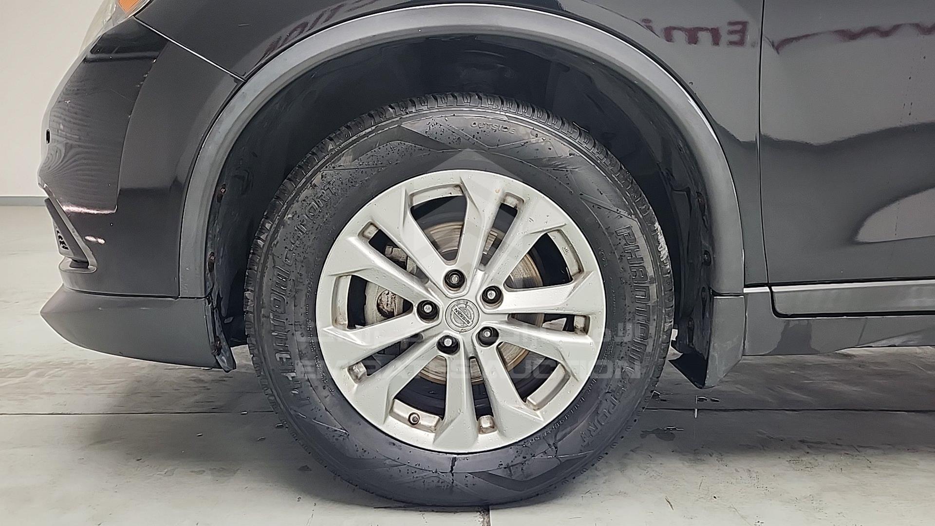 2015 NISSAN ROUGE VIN: 5N1AT2MT5FC845957