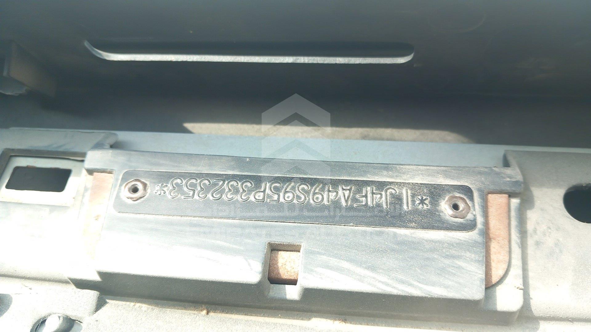 2005 JEEP WRANGLER / VIN: 1J4FA49S95P332353