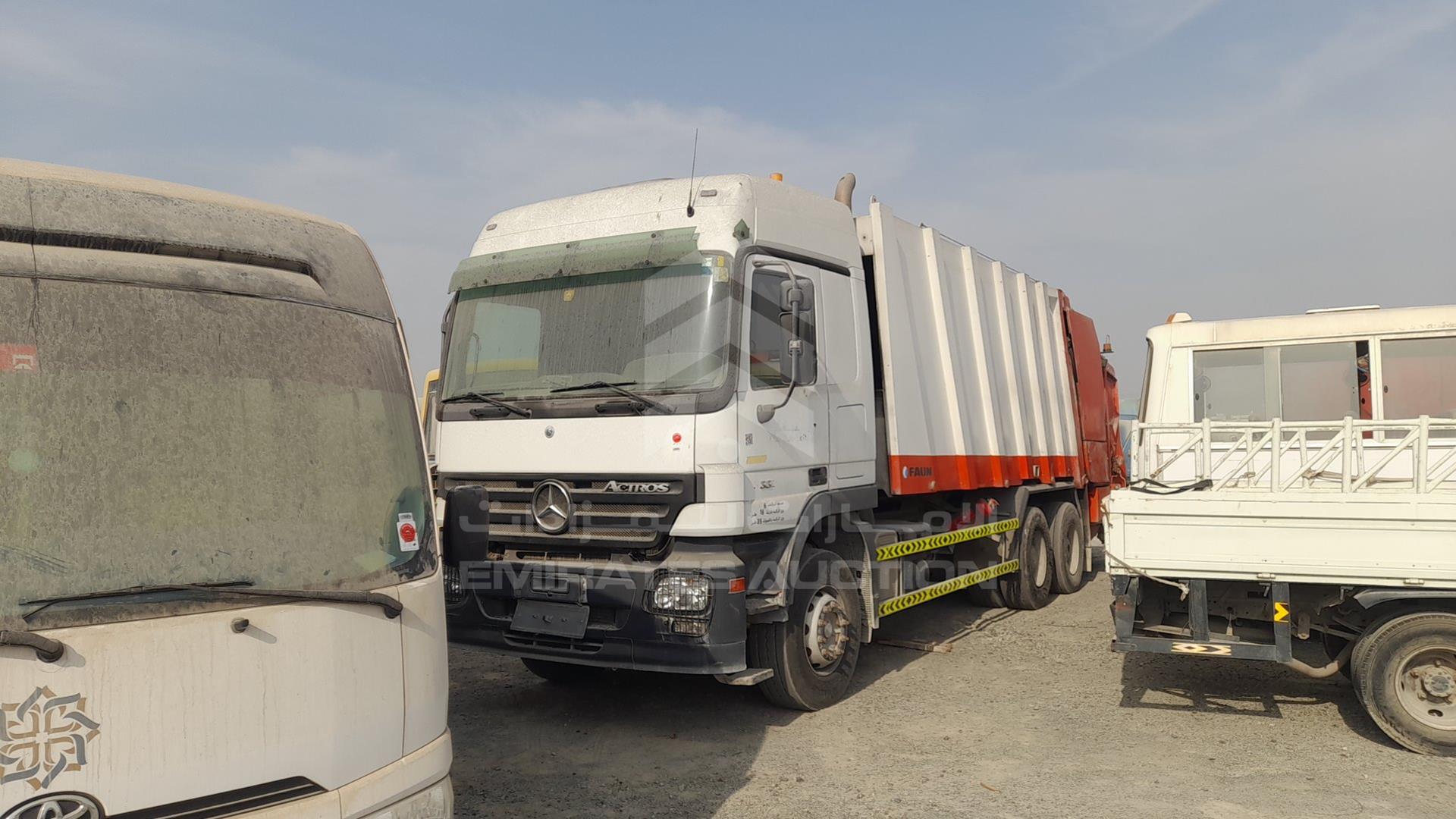 2008 MERCEDES ACTROS VIN: WDAKHCAA28L280334