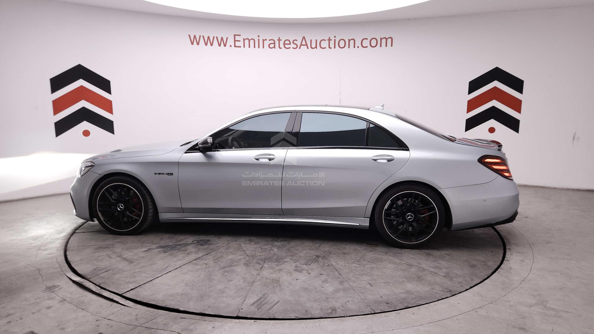 2014 MERCEDES S 63 AMG VIN: WDDUG7JB6EA001165