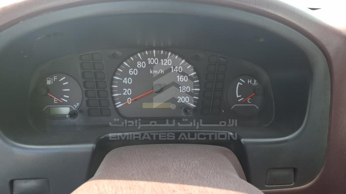 2009 Nissan Pick up D/C — Speedometer & RPM Gauges — Photo 14