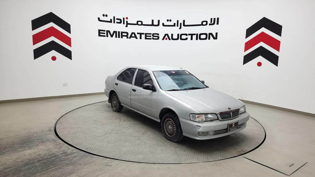 2000 Nissan Sunny — Front Right Angle — Photo 9