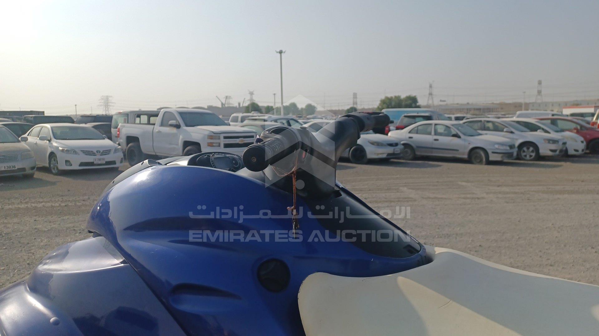 0 JET SKI + TROLLEY YAMAHA VIN: USYAMA17491708