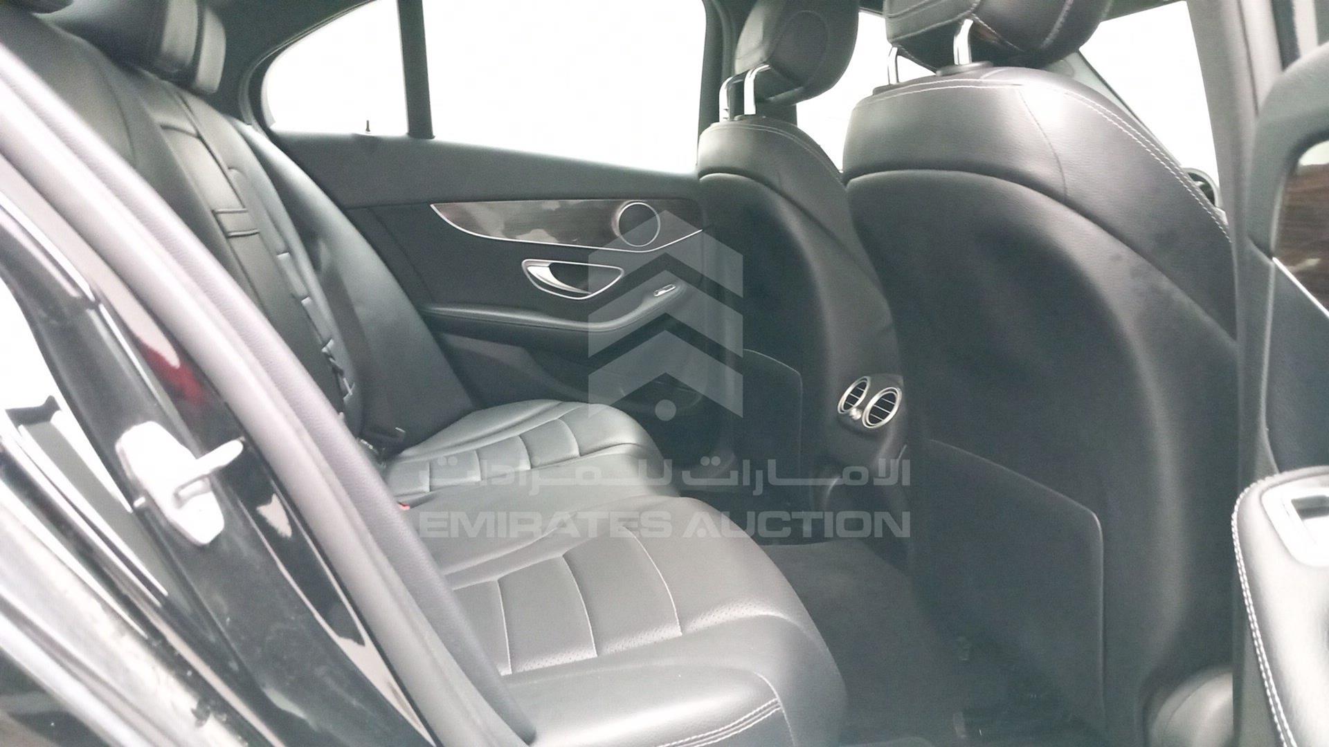 2018 MERCEDES C 300 VIN: WDDWF4JB9JR417894