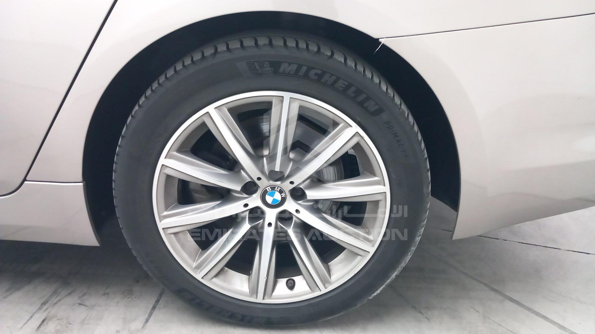2018 BMW 520 I VIN: WBAJA1101JBH85463