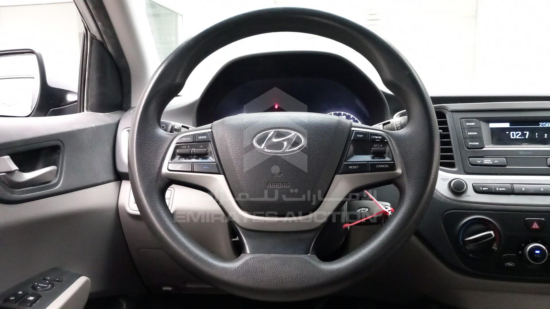 2019 HYUNDAI ACCENT VIN: MALC741C3KM105441