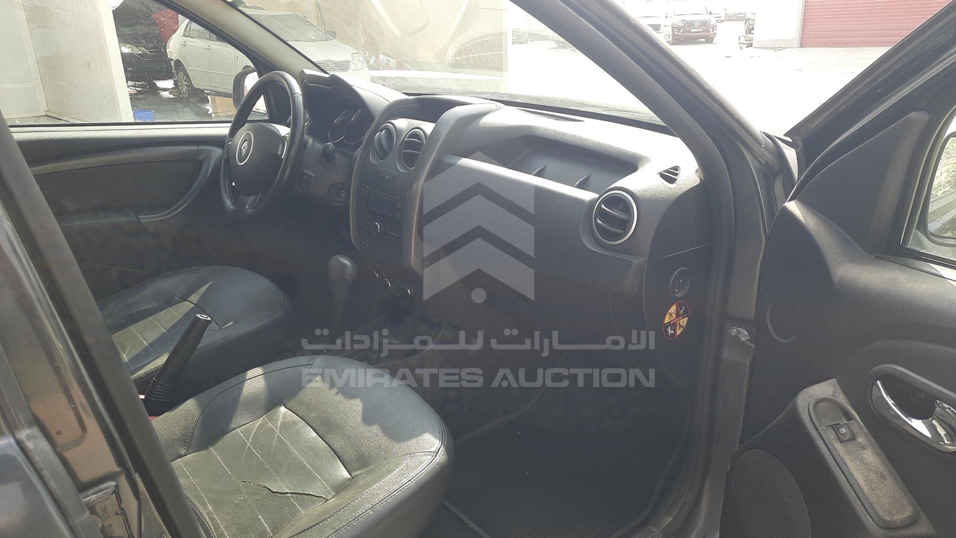 2017 RENAULT DUSTER VIN: VF1HSRCH5HA502395