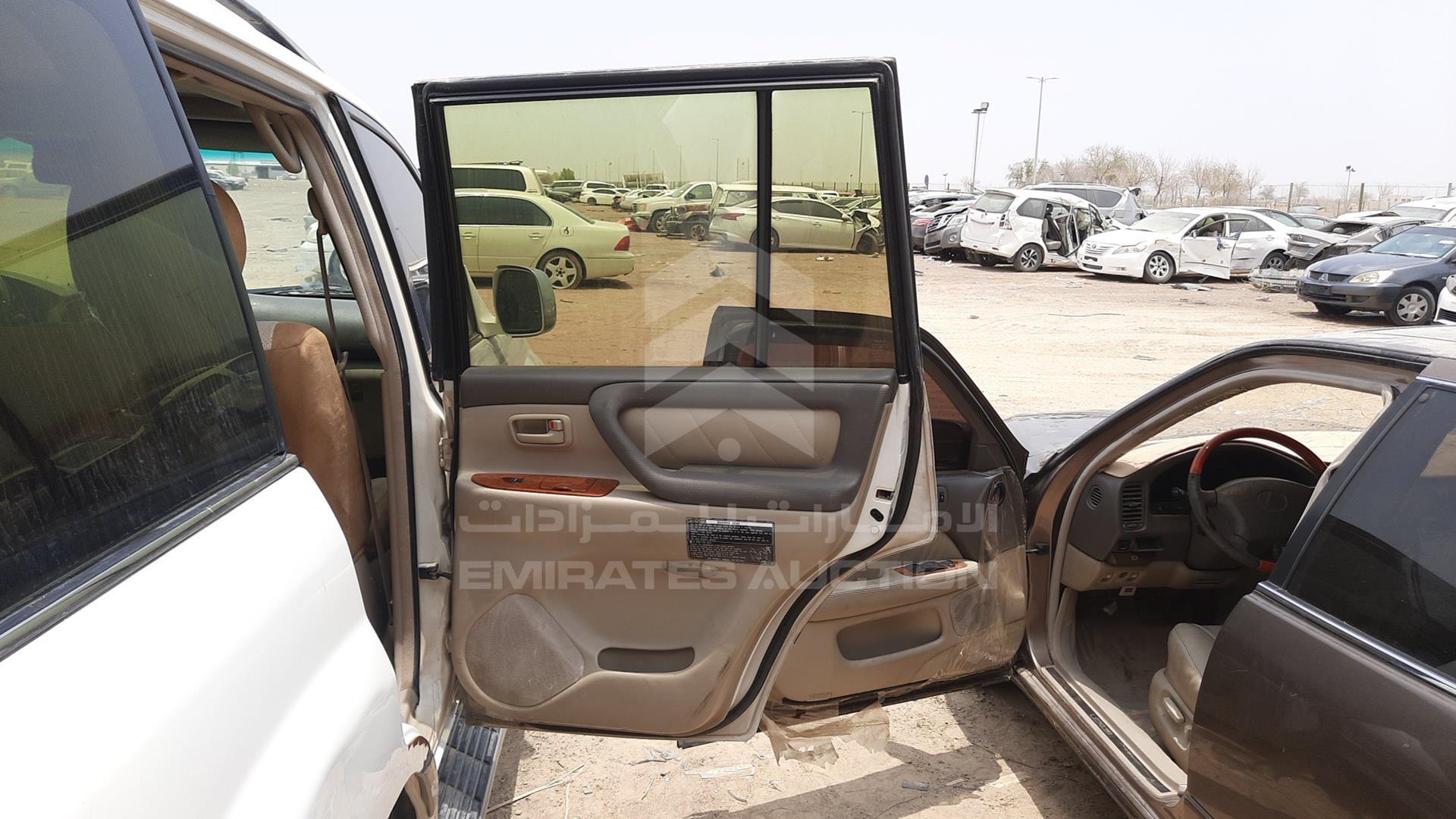 2006 TOYOTA LAND CRUISER VIN: JTEHT05J162089016