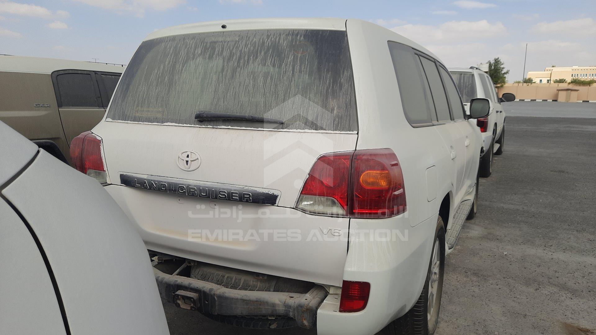 2014 TOYOTA LAND CRUISER VIN: JTMDU09J8E4094677