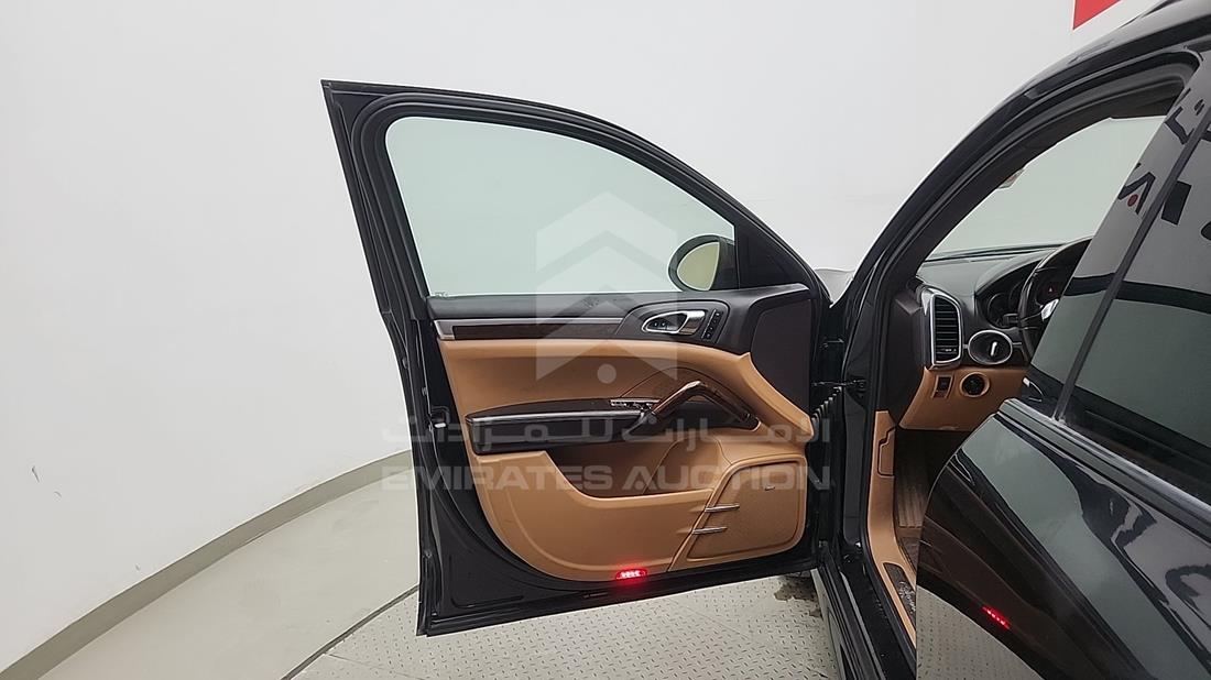 2013 Porsche Cayenne — Front Left Door — Photo 11