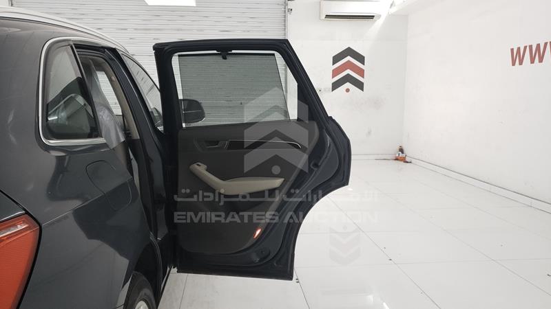 WAUKF68R29A022132 Auction: EmiratesAuction Lot: 405536 WAUKF68R29A022132 Audi Q5 2009 GREY Photo 25