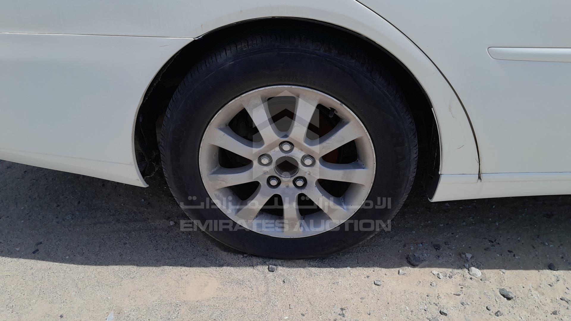 2002 LEXUS ES 300 VIN: JTHBF30G420027791