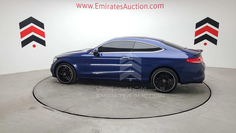 WDDWJ4JB4HF383700 Auction: EmiratesAuction Lot: 406062 WDDWJ4JB4HF383700 Mercedes C 300 2017 BLUE Photo 56