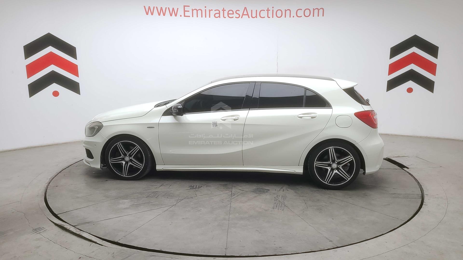 2013 MERCEDES A 250 VIN: WDDBF4EB9DJ070692