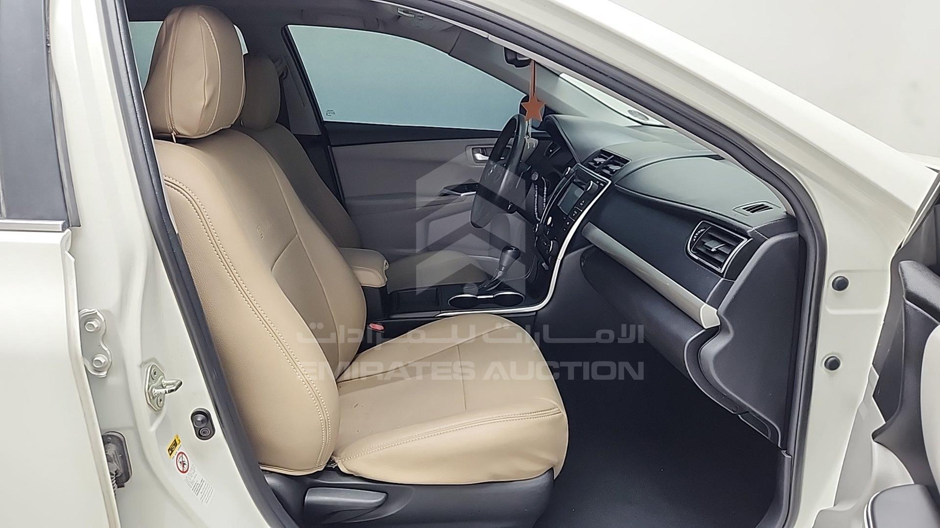 2016 TOYOTA CAMRY VIN: 4T1BF1FK2GU984563
