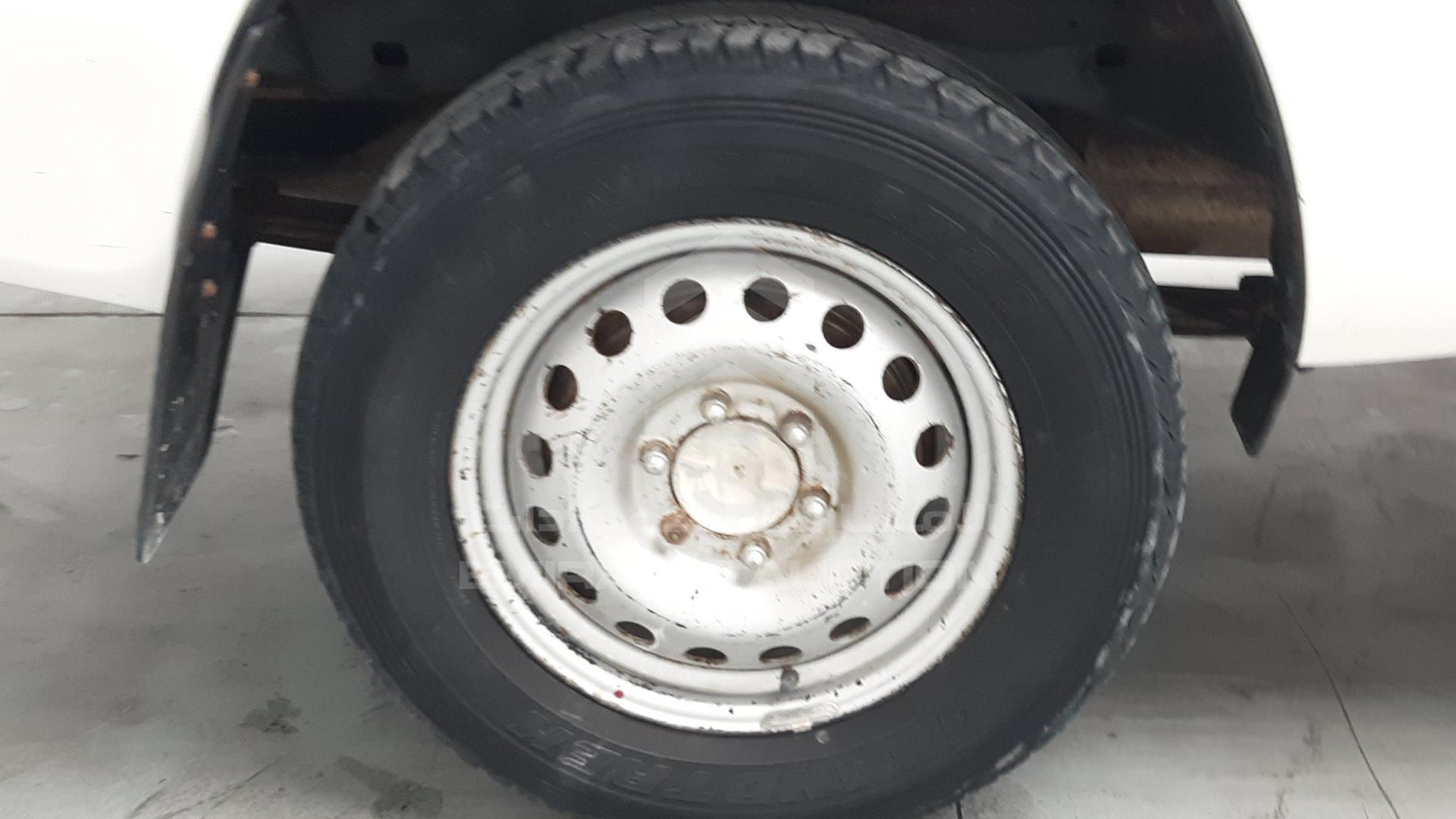 2017 TOYOTA HILUX VIN: MR0DB8CD2H0115737