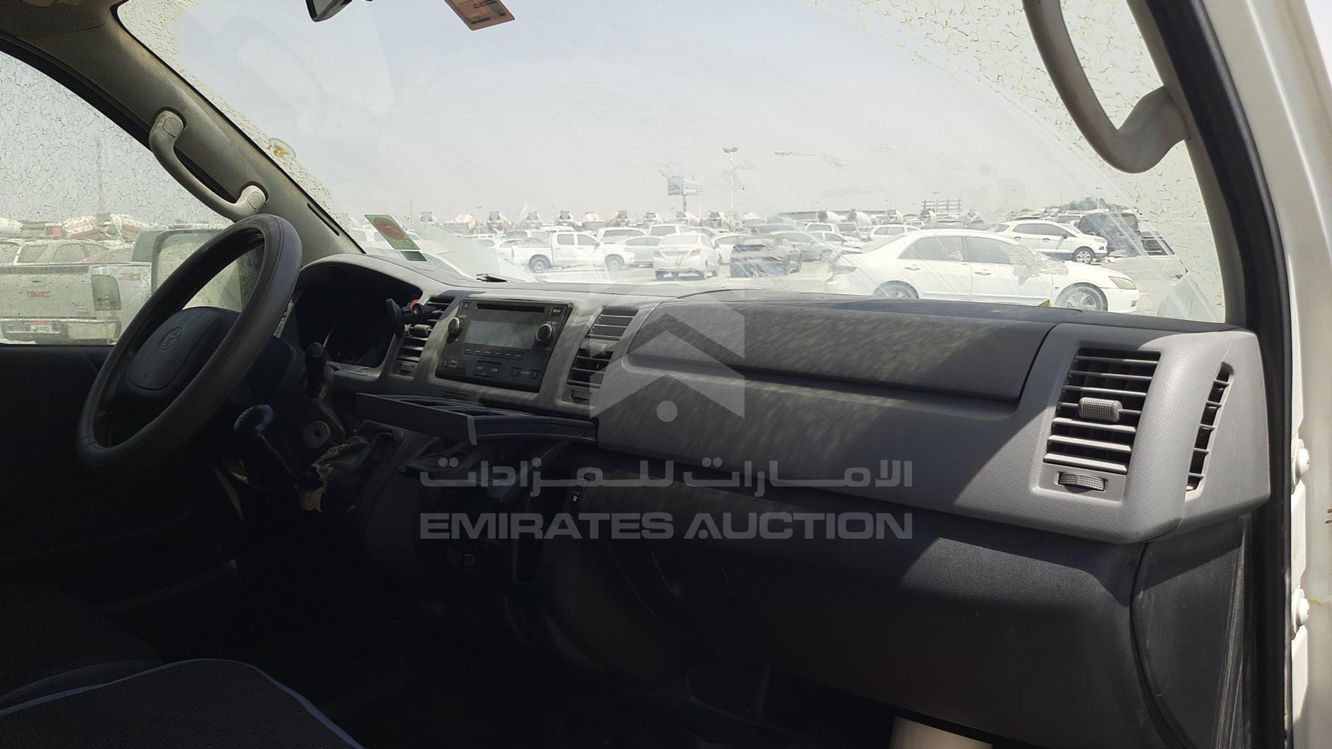 2010 TOYOTA HIACE VIN: JTGJX02PXA0030444