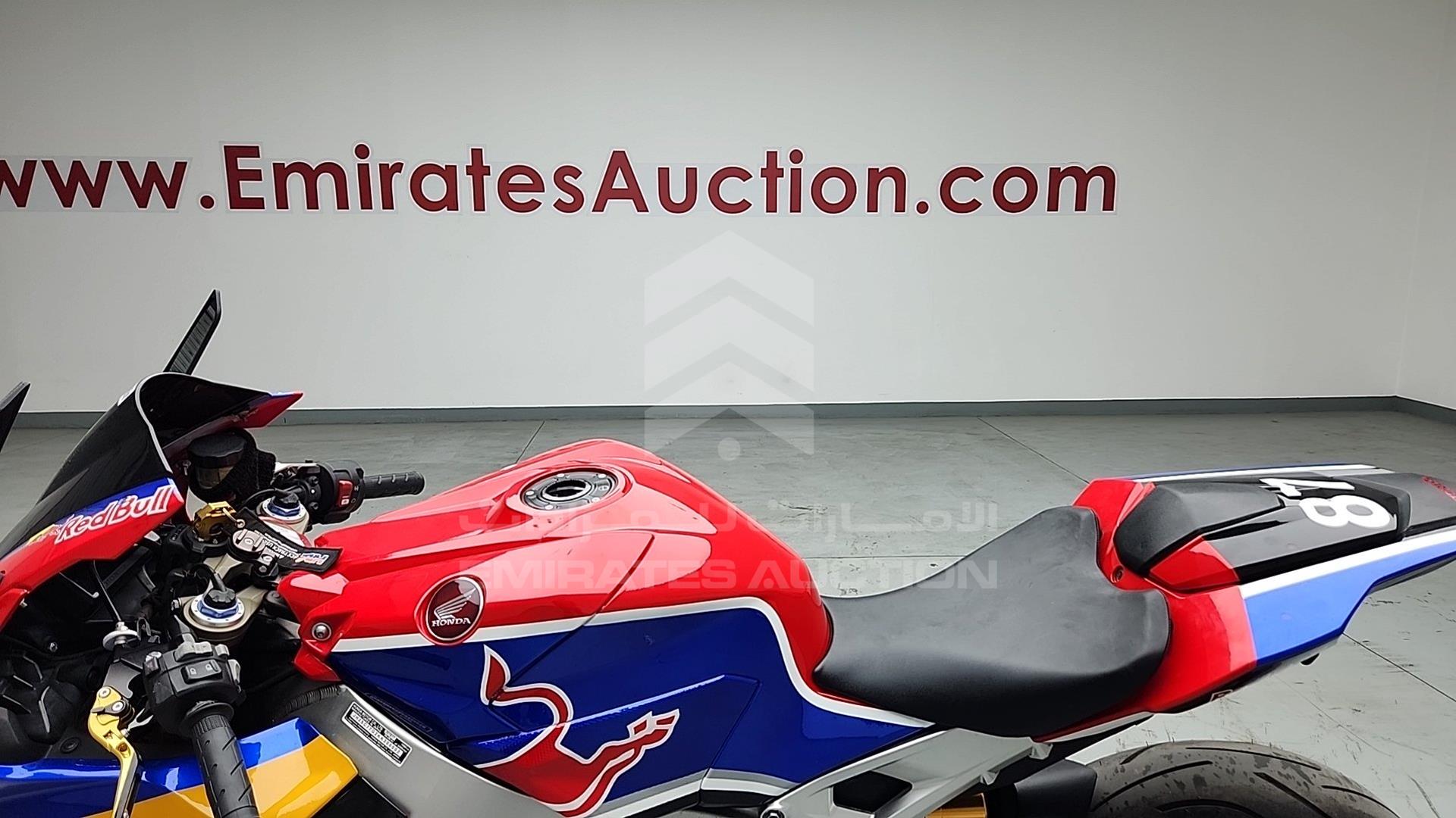 2019 HONDA CBR VIN: JH2SC77G2KK200002