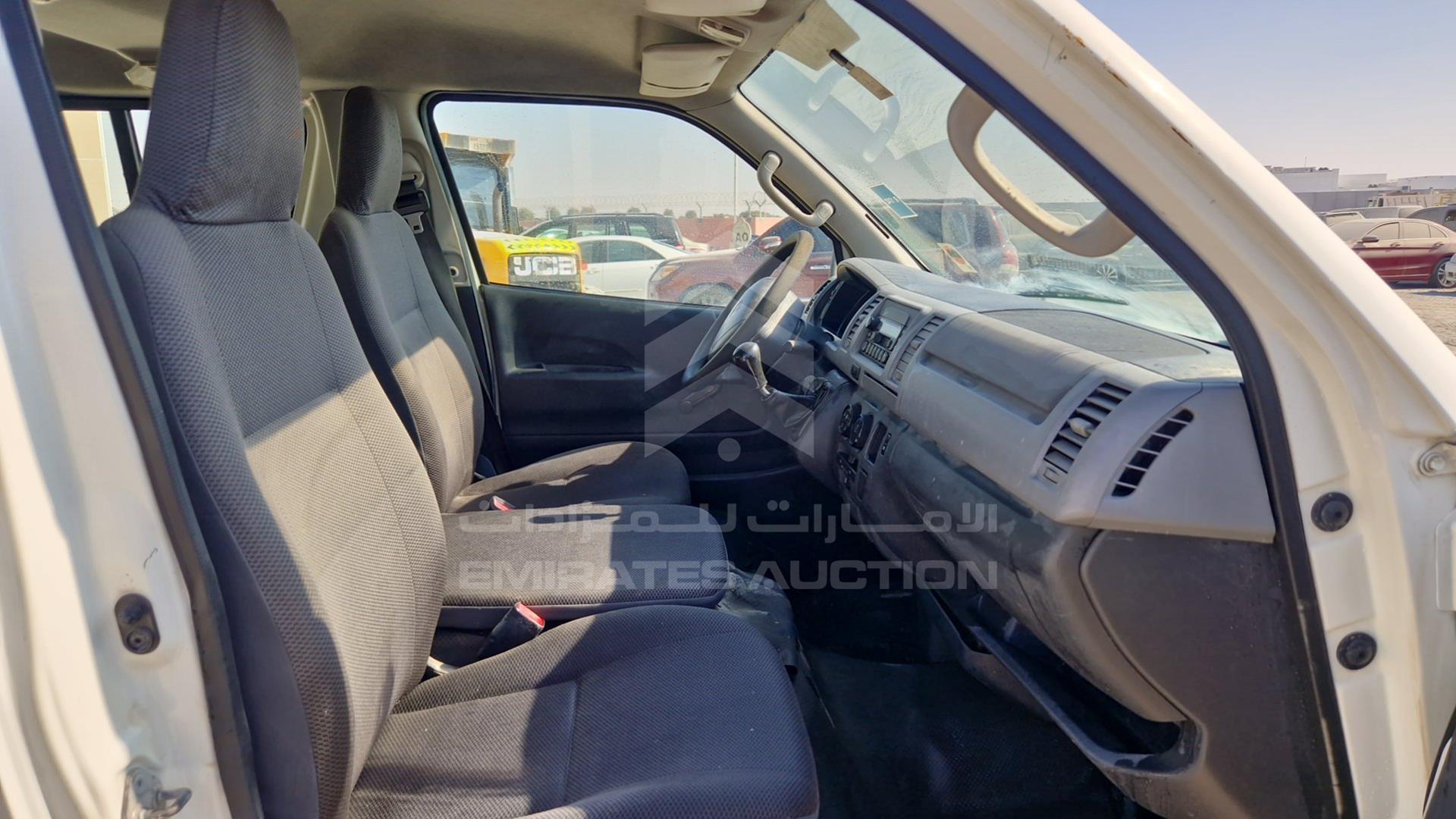 2011 TOYOTA HIACE VIN: JTGJX02P9B0040044