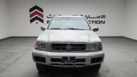 2005 Nissan Pathfinder — Full Front View — Photo 1 — Thumbnail