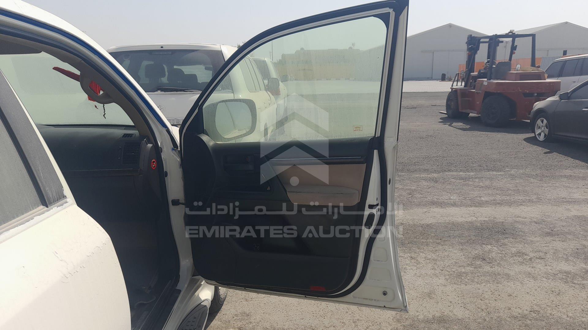 2011 TOYOTA LAND CRUISER VIN: JTMHU09J2B4042653