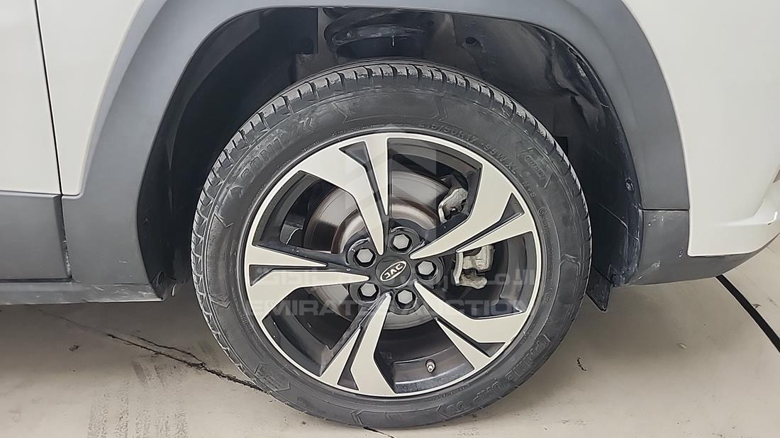 2023 JAC JS4 — Front Right Tyre — Photo 33