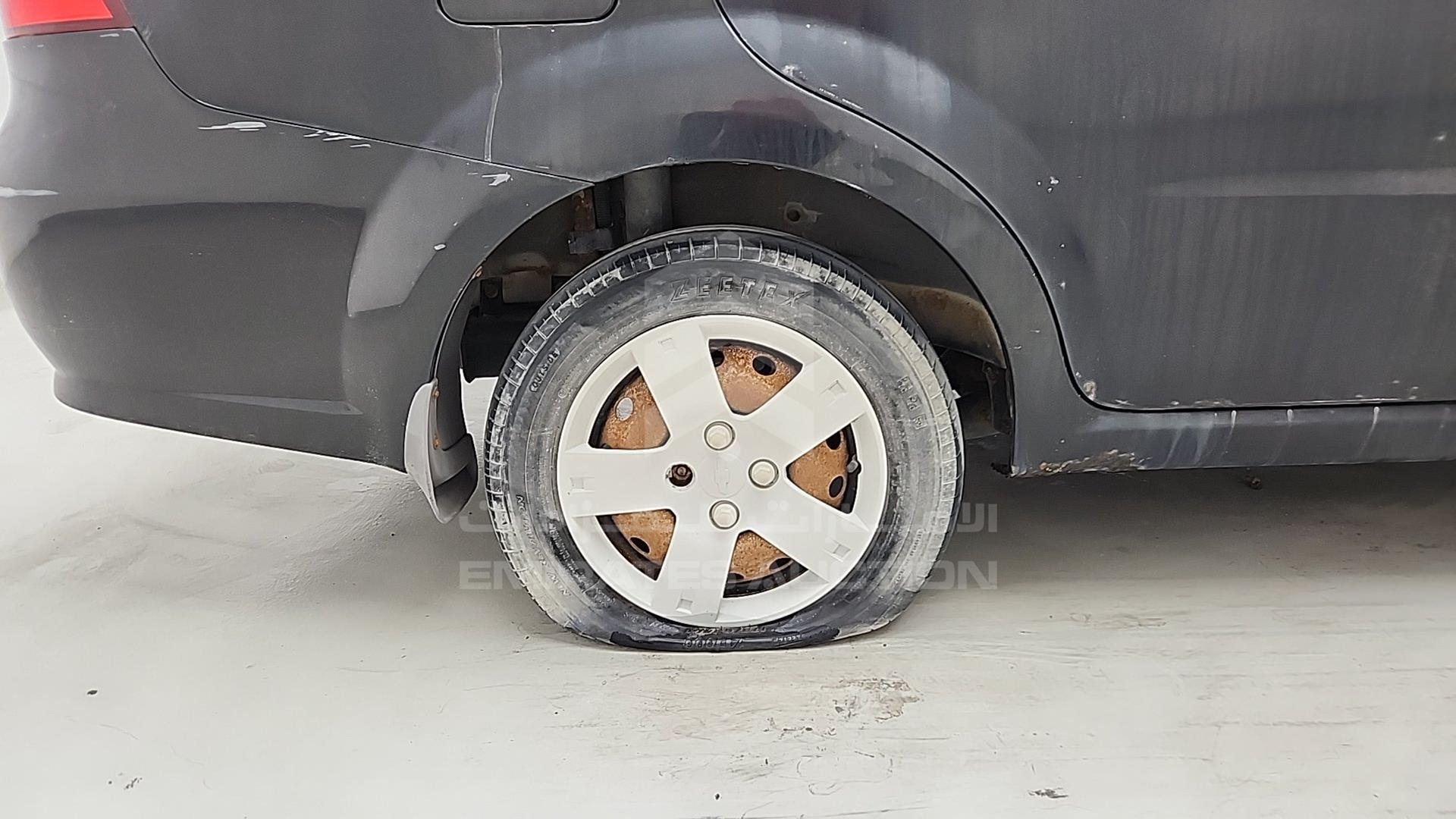 2007 CHEVROLET AVEO VIN: KL1TJ587X7B027883