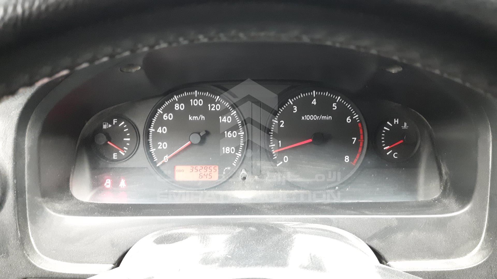 2013 NISSAN URVAN VIN: JN6AE54S5DX030426