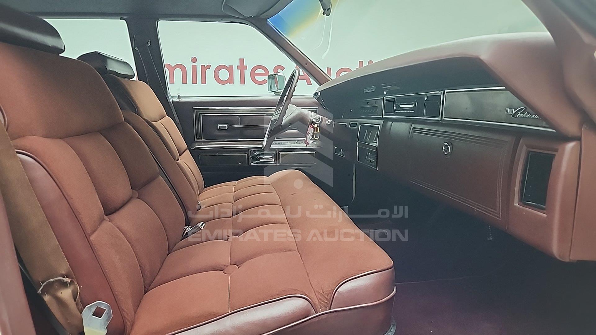 1977 LINCOLN CONTINENTAL VIN: 7Y82A847366
