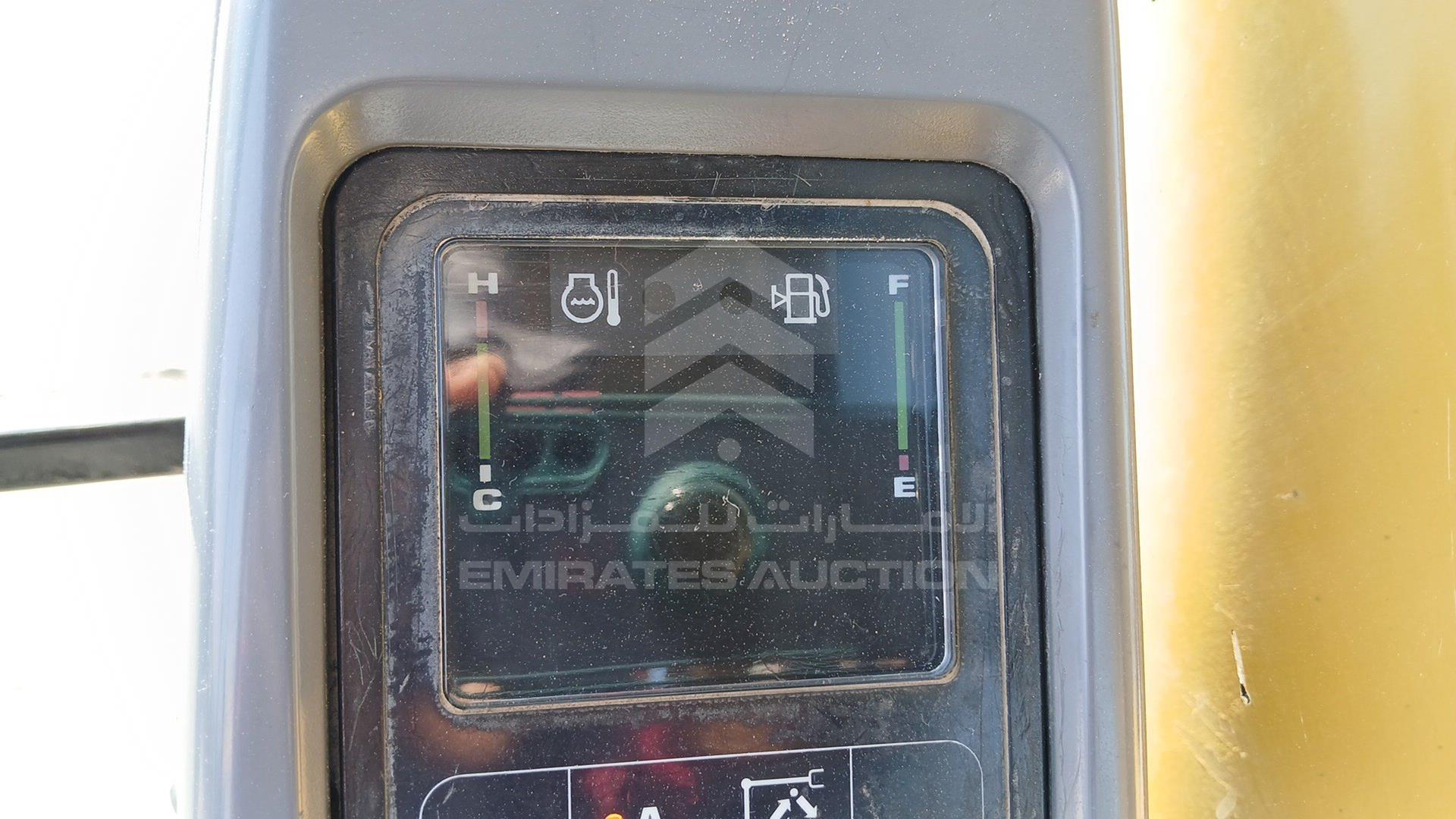2004 KOMATSU PC220-7 VIN: KMTPC054K02060588