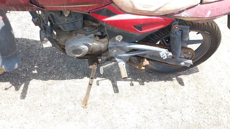 MD2A12DY7HCB00827 Auction: EmiratesAuction Lot: 415928 MD2A12DY7HCB00827 Bajaj Pulsar 180CC 2017 RED Photo 12