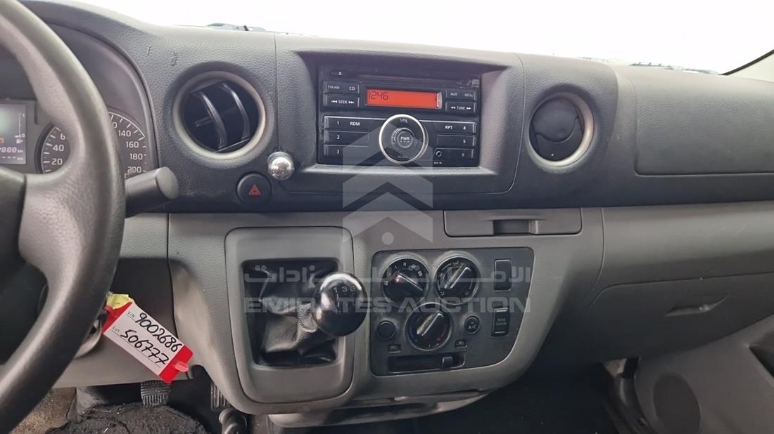 2016 Nissan Urvan — Entertainment Systems & Camera Monitor & Navigation — Photo 11