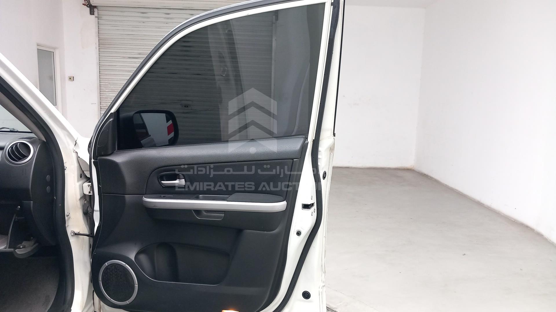 2008 SUZUKI GRAND VITARA VIN: JS3TD94V484110017
