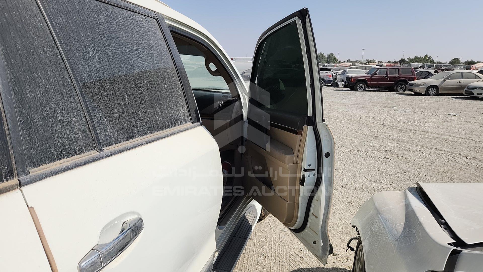 2014 TOYOTA LAND CRUISER VIN: JTMHU09J7E5081933