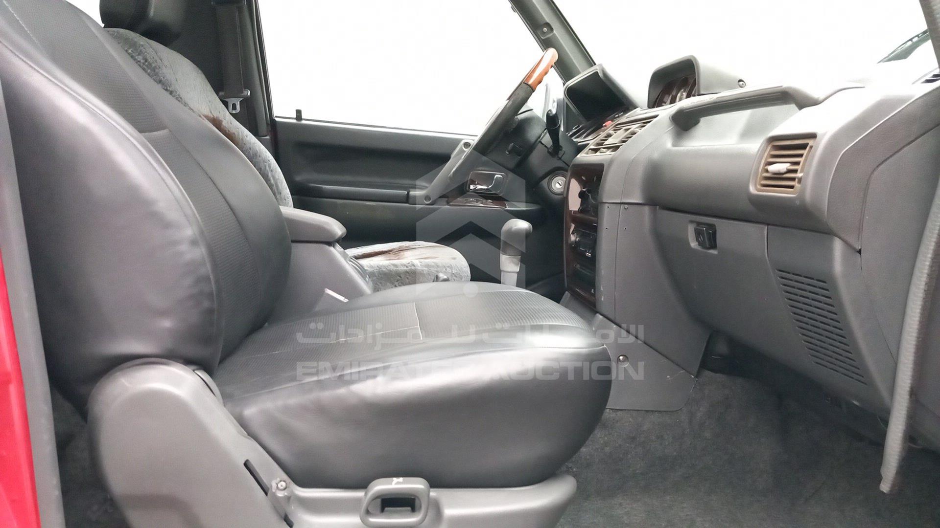 1999 MITSUBISHI PAJERO VIN: JMYORV230XJ000272