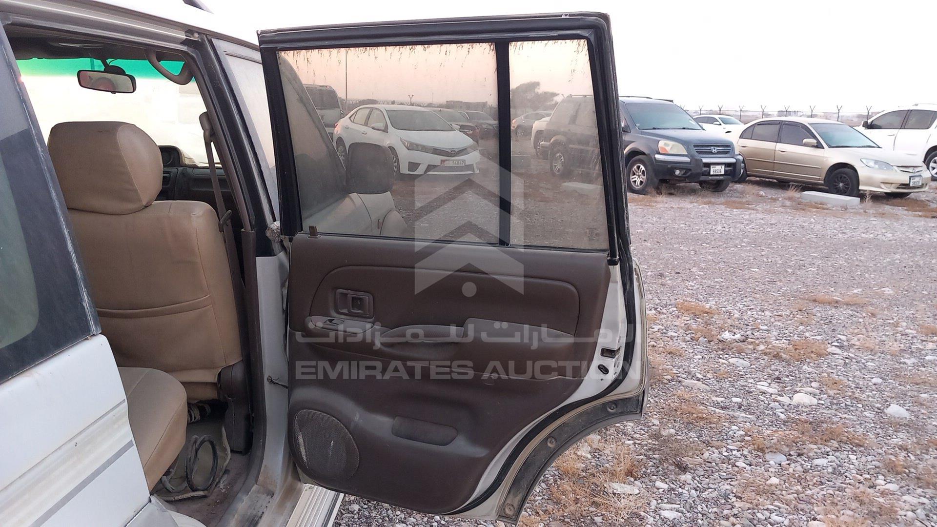 2001 TOYOTA PRADO VIN: JTEBM99J010039519