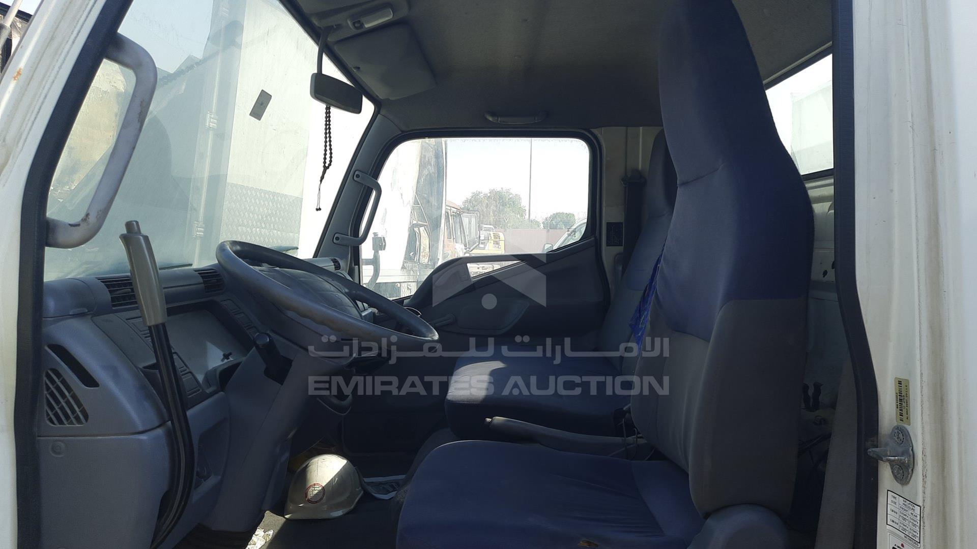 2015 MITSUBISHI CANTER VIN: JL7B6C2P2FK005980