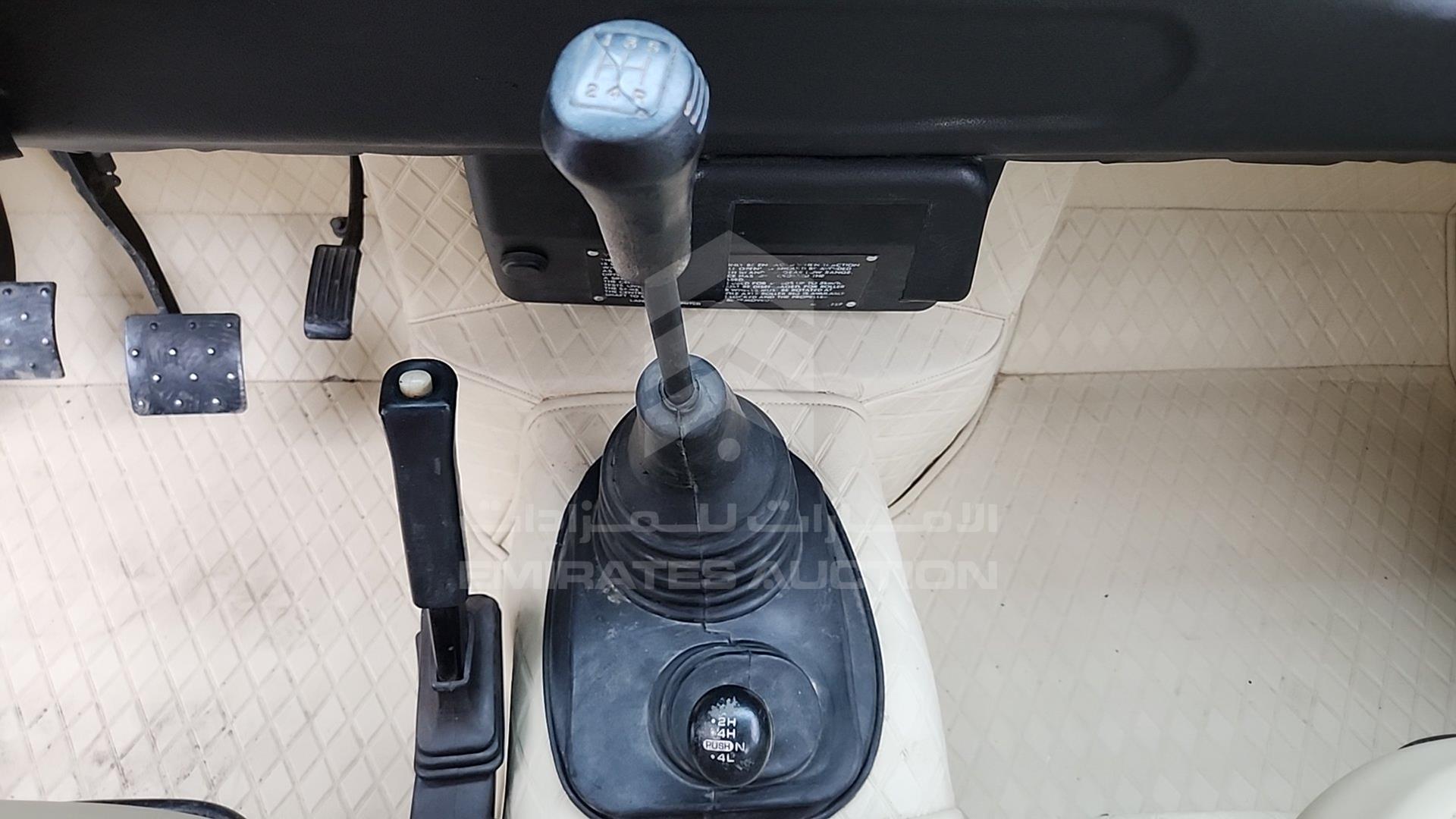 1985 LAND ROVER --- VIN: SALLDHAH8AA198961