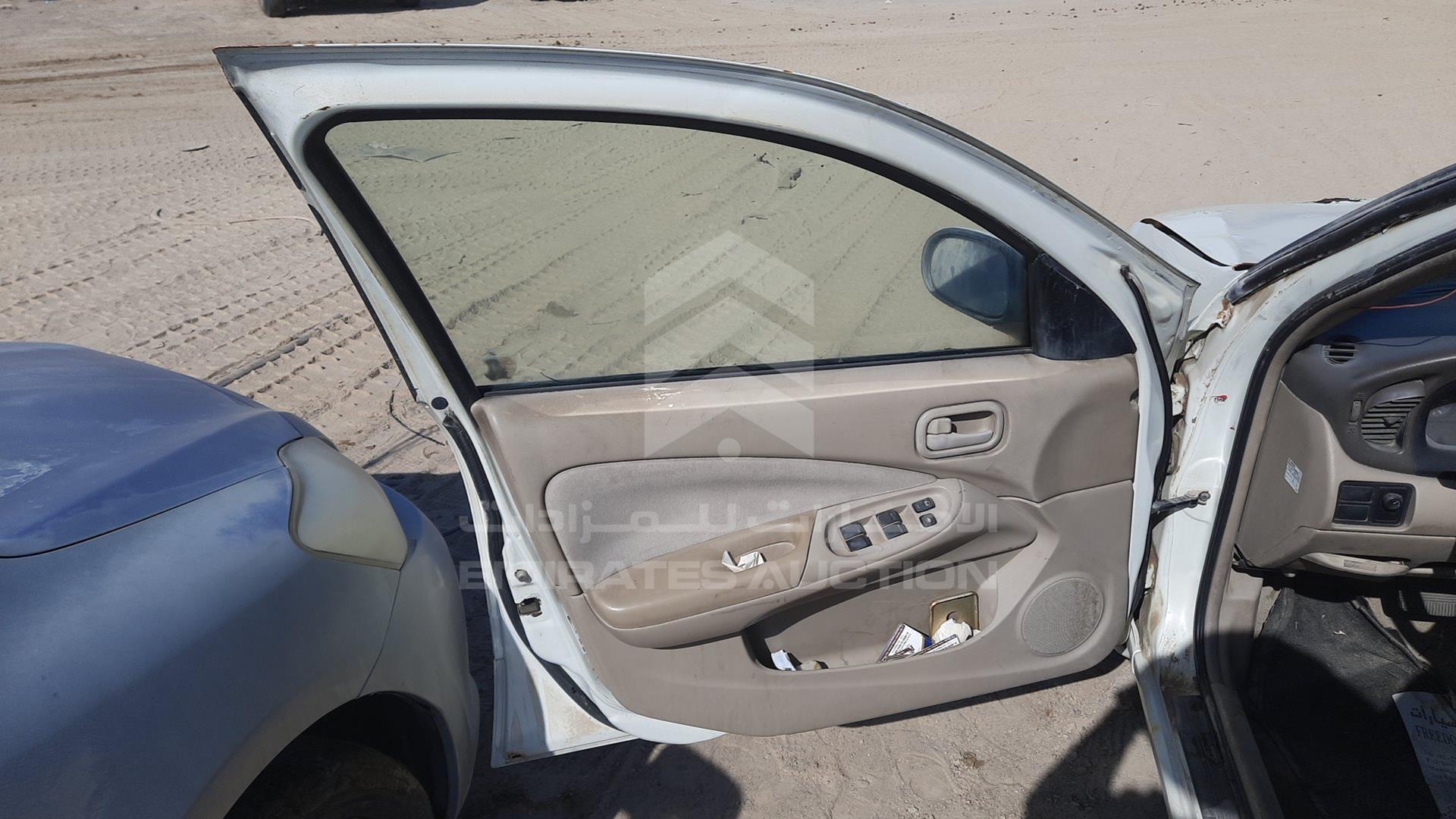 2002 NISSAN SUNNY VIN: JN1FN61C82W009474