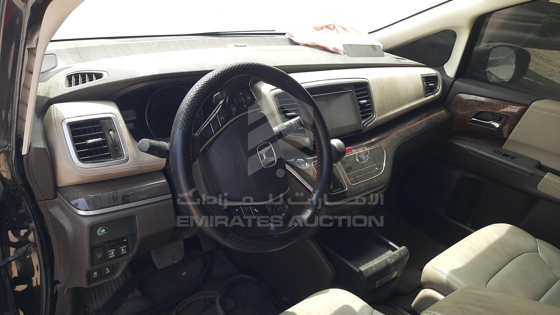 2018 HONDA ODYSSEY VIN: JHMRC1857JC400110