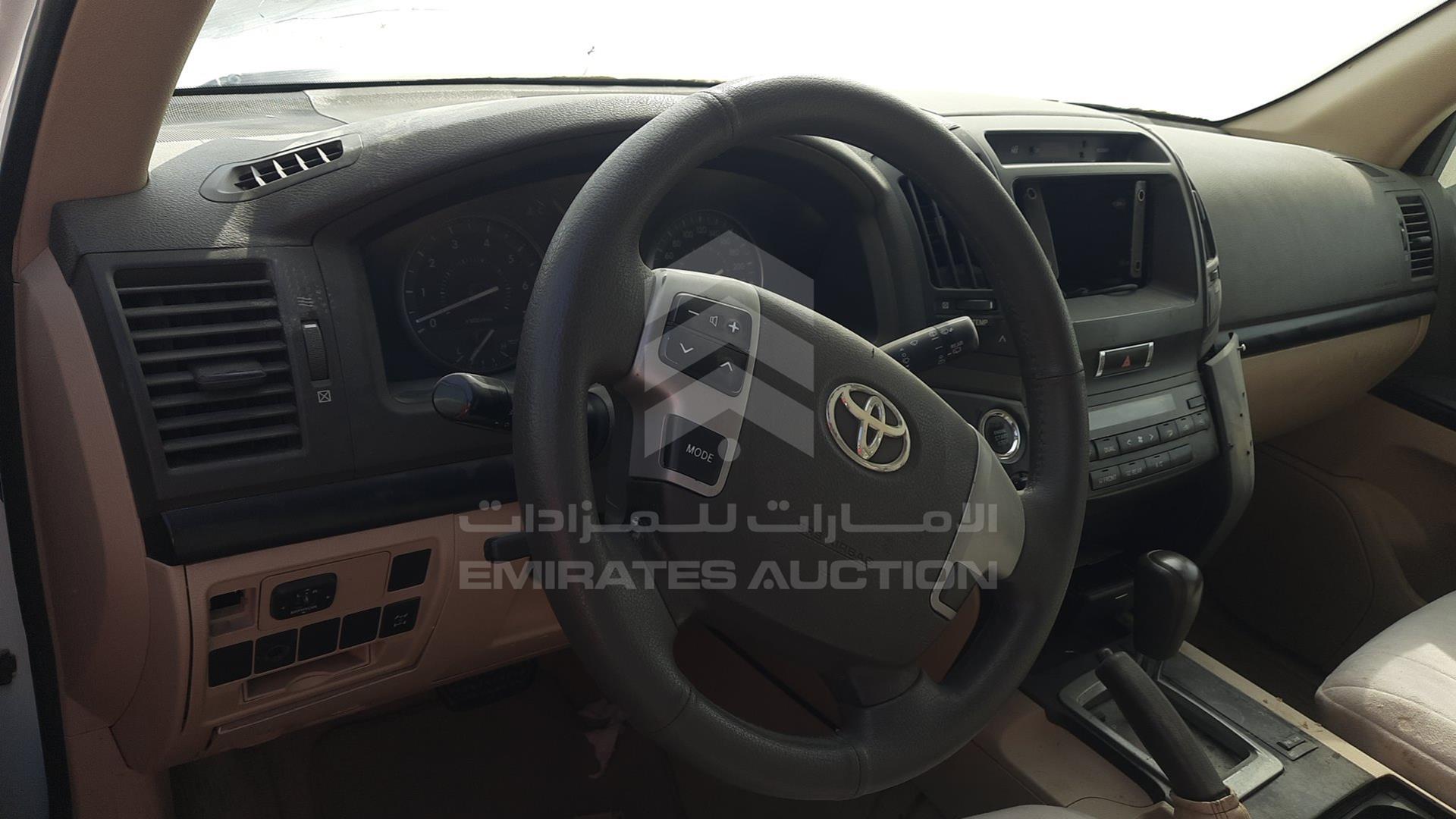 2013 TOYOTA LAND CRUISER VIN: JTMDU09J9D5064936